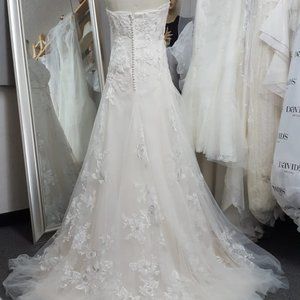 Oleg Cassini Wedding Dress